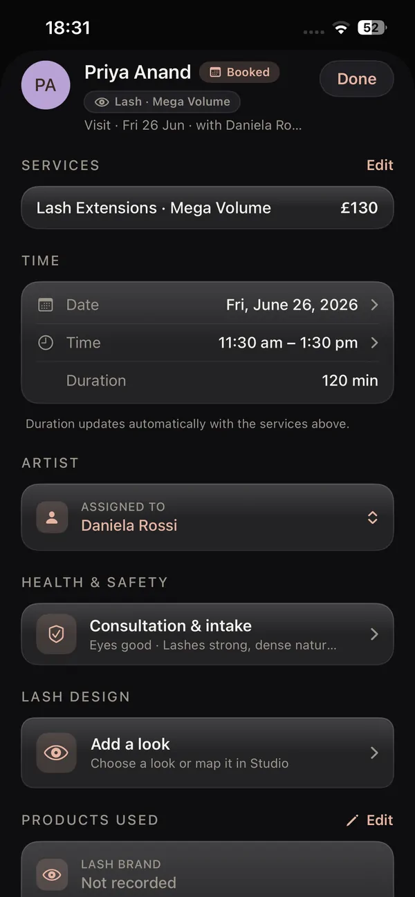 Online booking appointment detail on iPhone in the Lash Create software