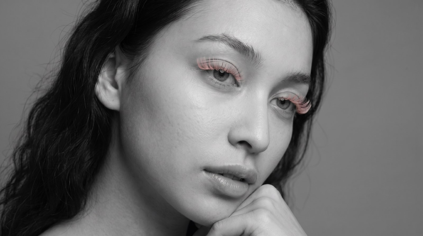 Close up of a styled lash set